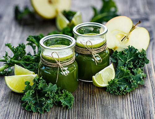 Benefits of Juicing Kale (and risks!)